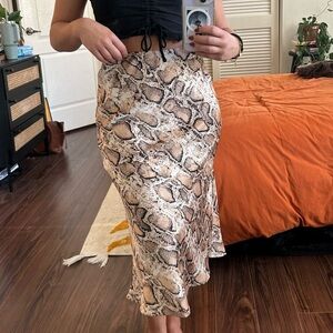 Silk leopard skirt